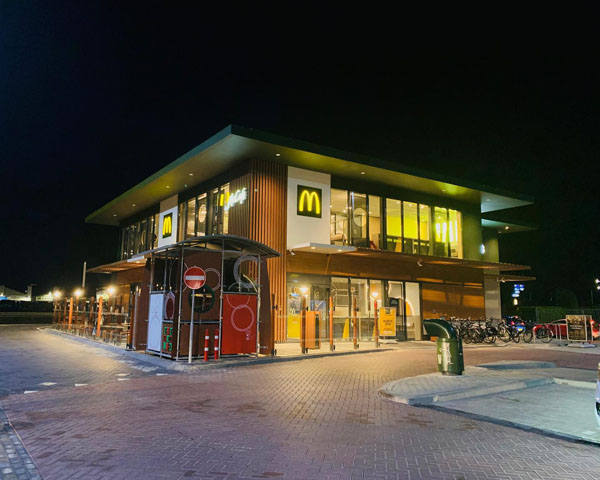 McDonald's Stadskanaal tot laat in de avond open