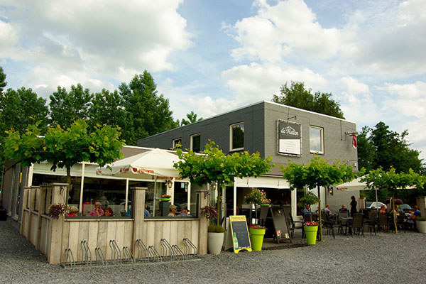 Terras Eetcafé de Hutten (2)