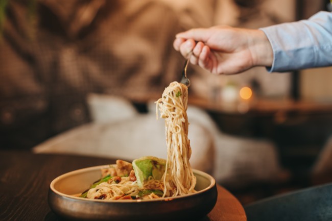 Pasta met groenten geserveerd bij Bistro de Buurman Breskens