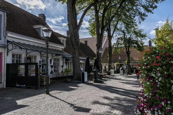 Lekker genieten op het terras of een heerlijk diner in Sluis