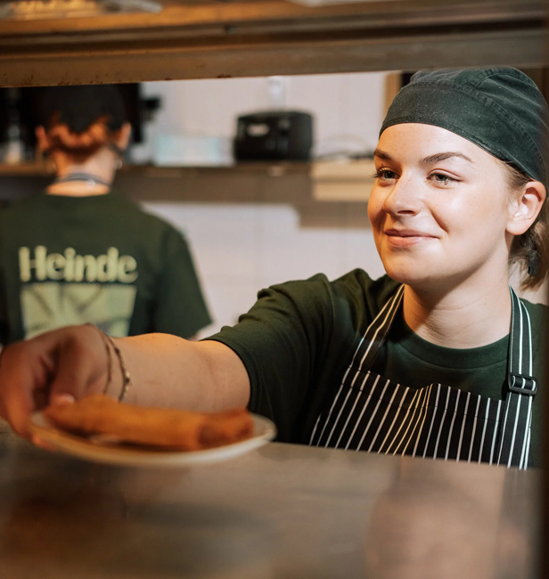 Vriendelijke medewerker bij Heinde Oisterwijk