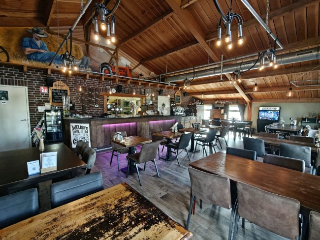 sfeervol interieur restaurant het boerenhuis deurne