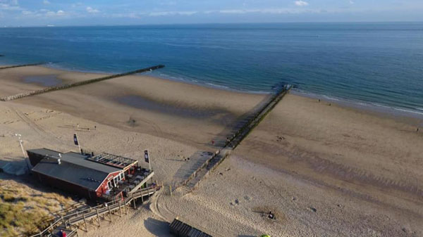 Strand Zoutelande, Neptunus Strandpaviljoen