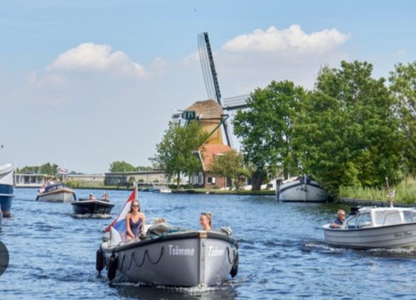 Heerlijk genieten aan het water, bootverhuur en meer De Bollenstreek