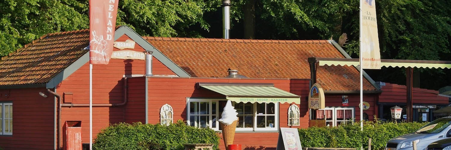 Boshut ’t Panneland in omgeving Vogelenzang, Zuid Holland