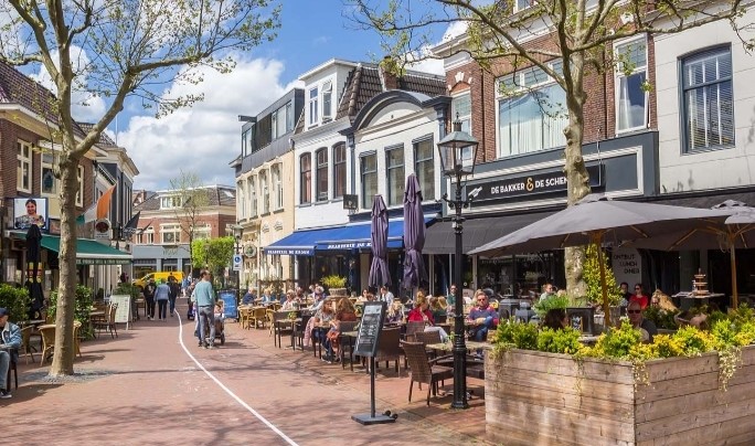 Kom winkelen en genieten op het terras Assen