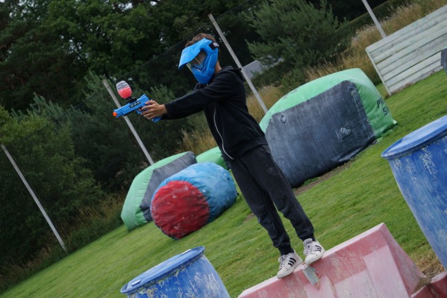 paintball happening gellyball veld voor jonge avonturiers