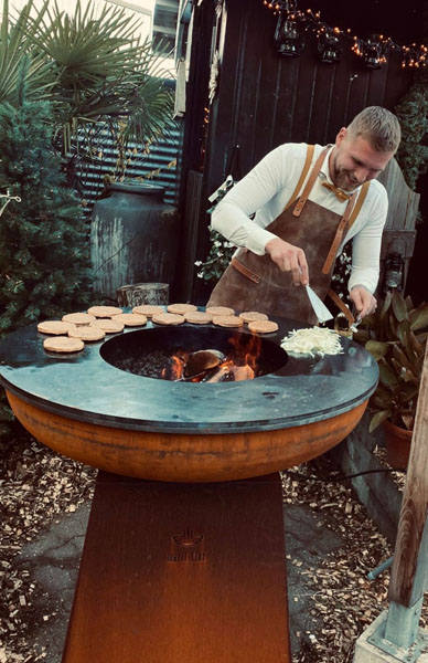 Creëer onvergetelijke avonden met vrienden en familie rond onze White Fire BBQTuinhaard