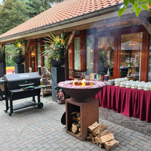 Kom genieten op ons terras bij Taverne D'n Ouwe Brandtoren Reusel