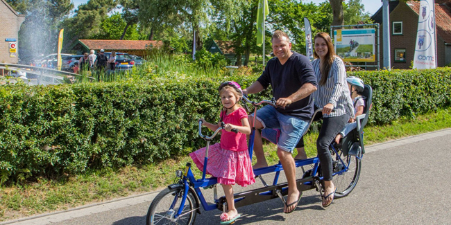 Gezellig op de tandem