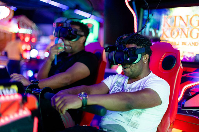 VR Games bij HighScore Waalwijk, voor jong en oud