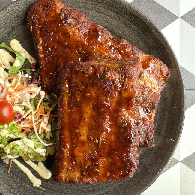 spareribs met coleslaw brasserie t onderwerp lommel