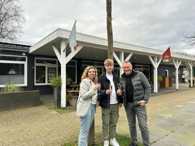 Angela, Jessy en Patrick Burger