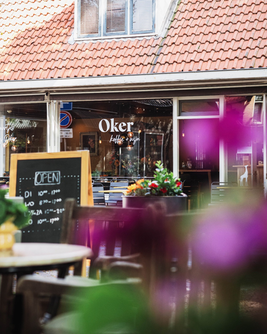 Oker Koffie + Wijn voor de gouden uurtjes