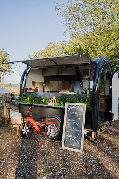 zus and zo borrel and bites baarle nassau foodtruck