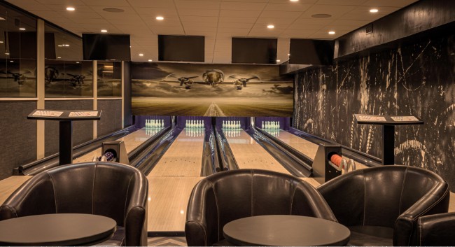 brasserie retie den triptiek bowlingbanen met loungezetels
