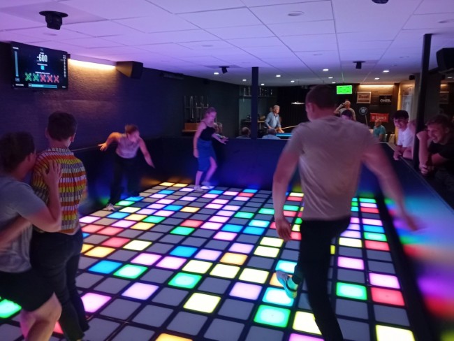 brasserie retie den triptiek interactieve dansvloer met led verlichting