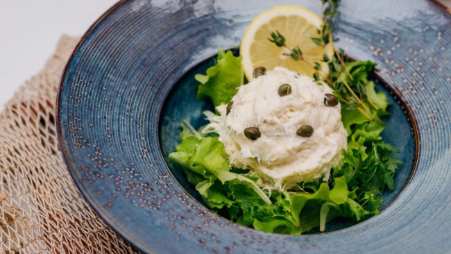 frisse vissalade met kappertjes fierets vishandel sluis