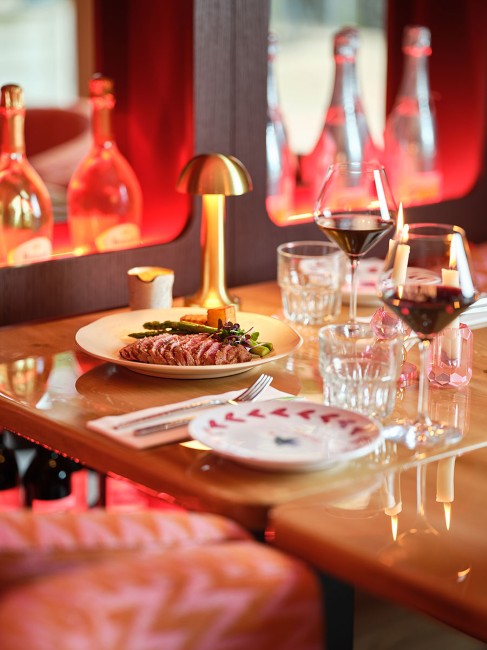 champagnefontein bij restaurant cin cin s gravenzande
