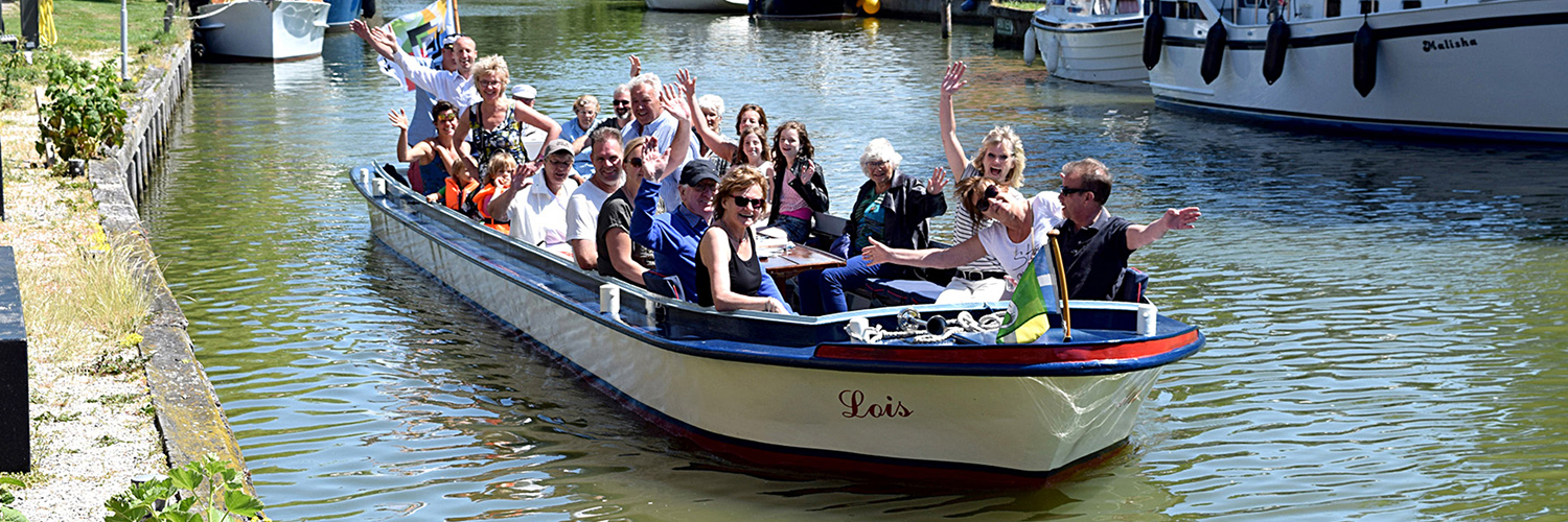 It preamke Rondvaarten in omgeving Makkum, Friesland