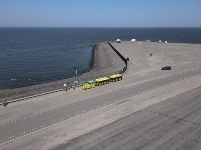 't Boemeltreintje Renesse – Panoramisch uitzicht op boemeltreintje aan de Zeeuwse kust
