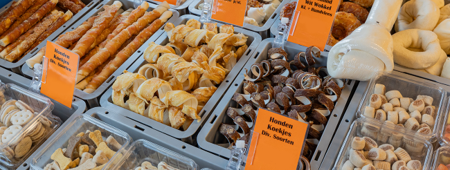 uitgebreid aanbod hondensnacks en koekjes bij howco