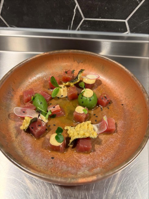 huisgemaakte amuse kleurrijk bord